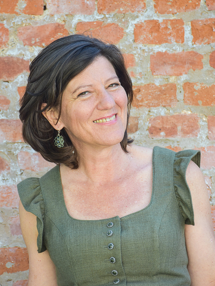 Tracht für Damen im Sommer